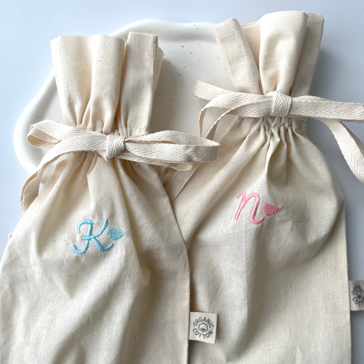 【ラッピング】イニシャル刺繍入り