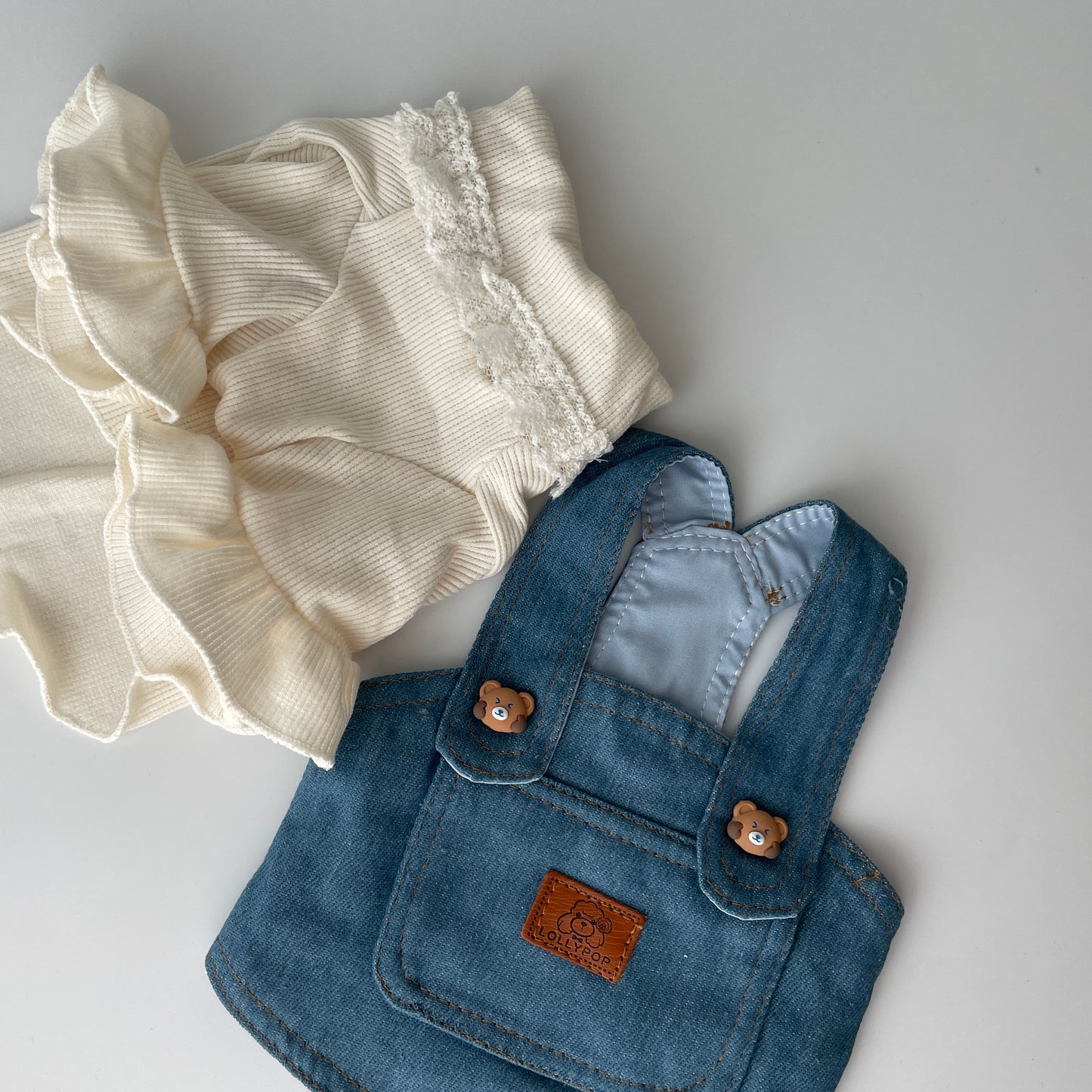 ハイネックトップス×サロペットスカートset